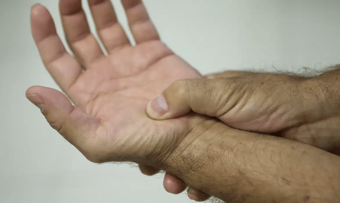 Lei define fibromialgia como deficiência em todo país a partir de 2026