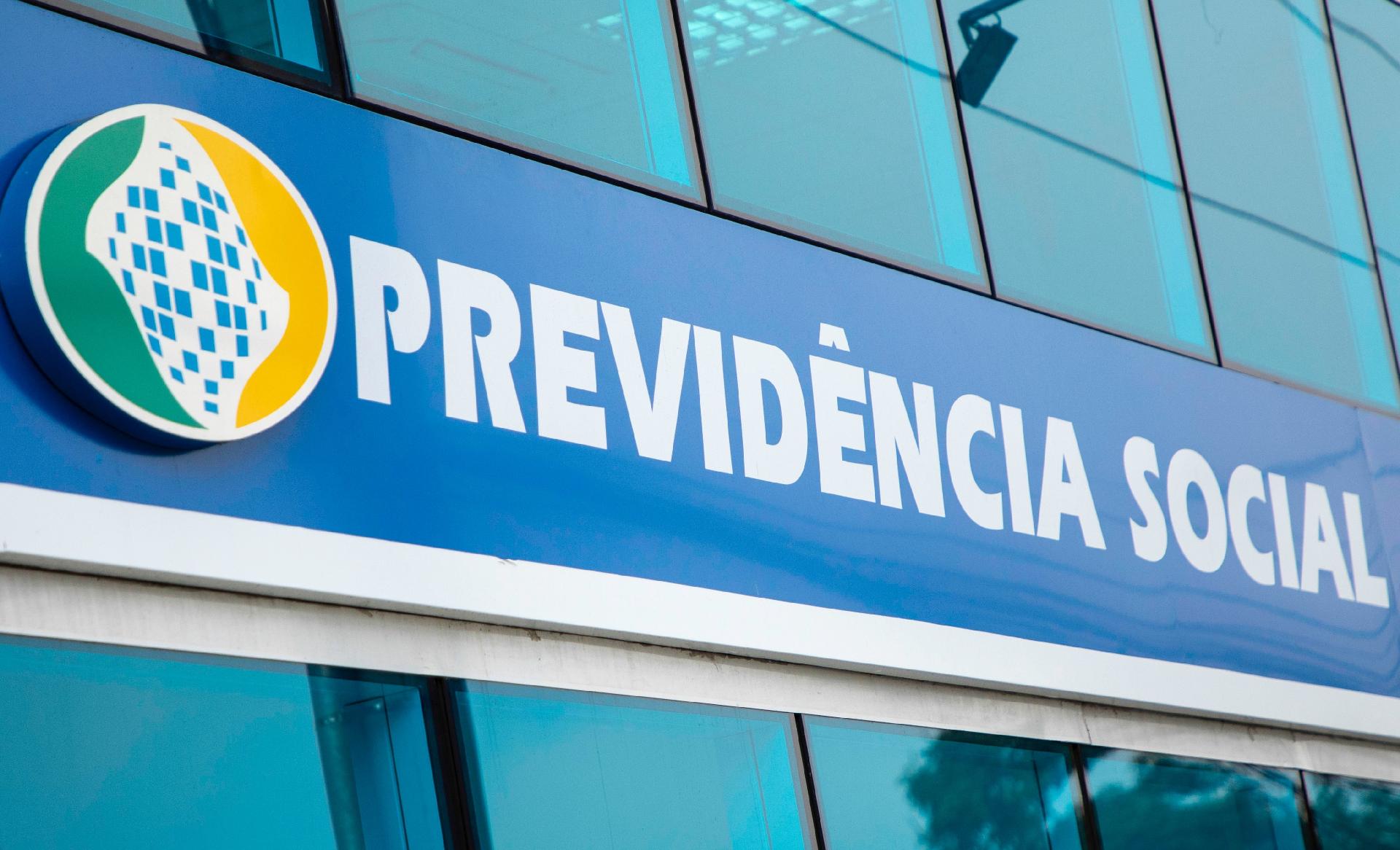 O que é período de graça e como você pode ter acesso a benefícios previdenciários após parar de pagar o INSS